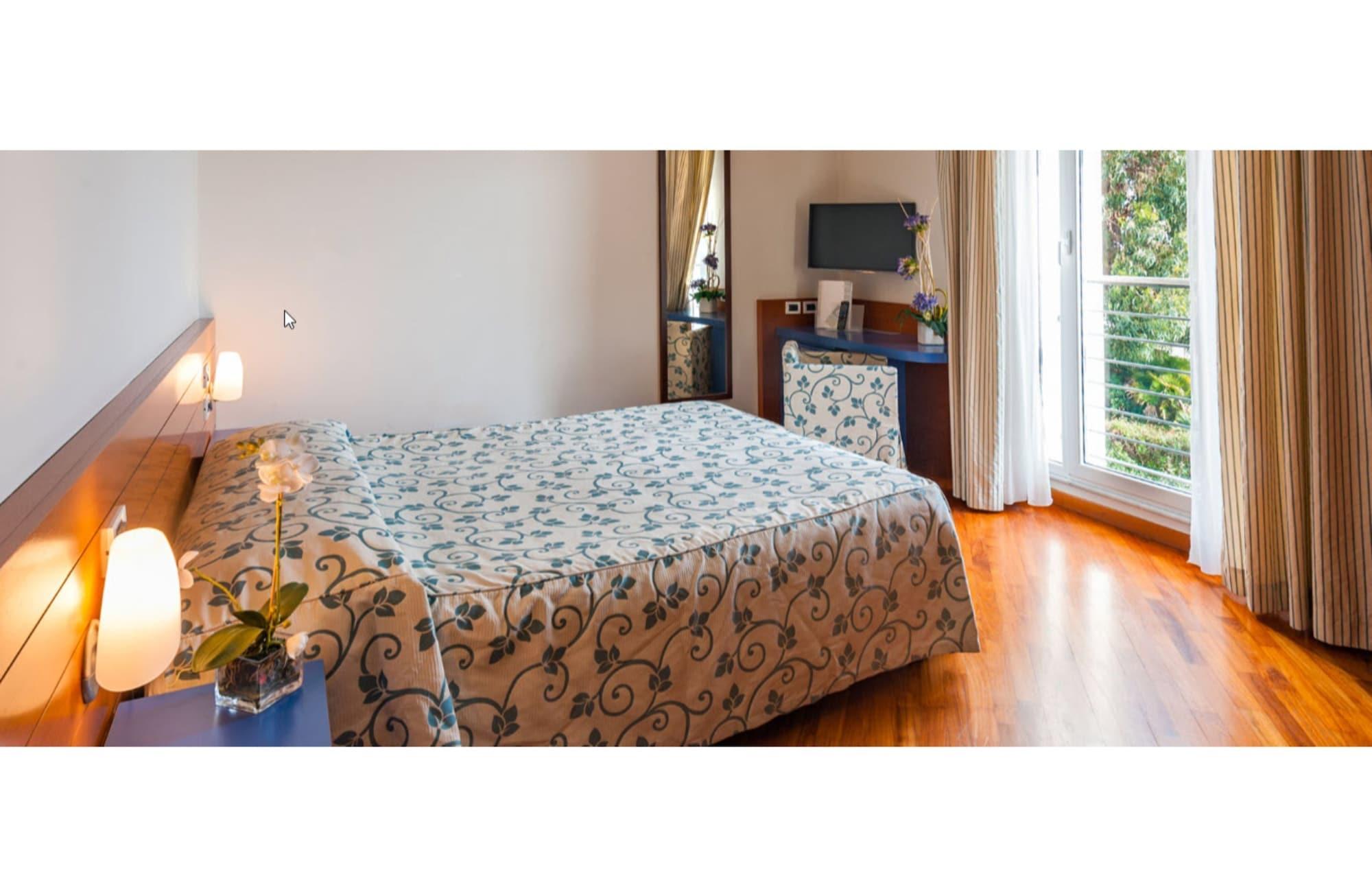 Hotel Le Roi Varazze Esterno foto