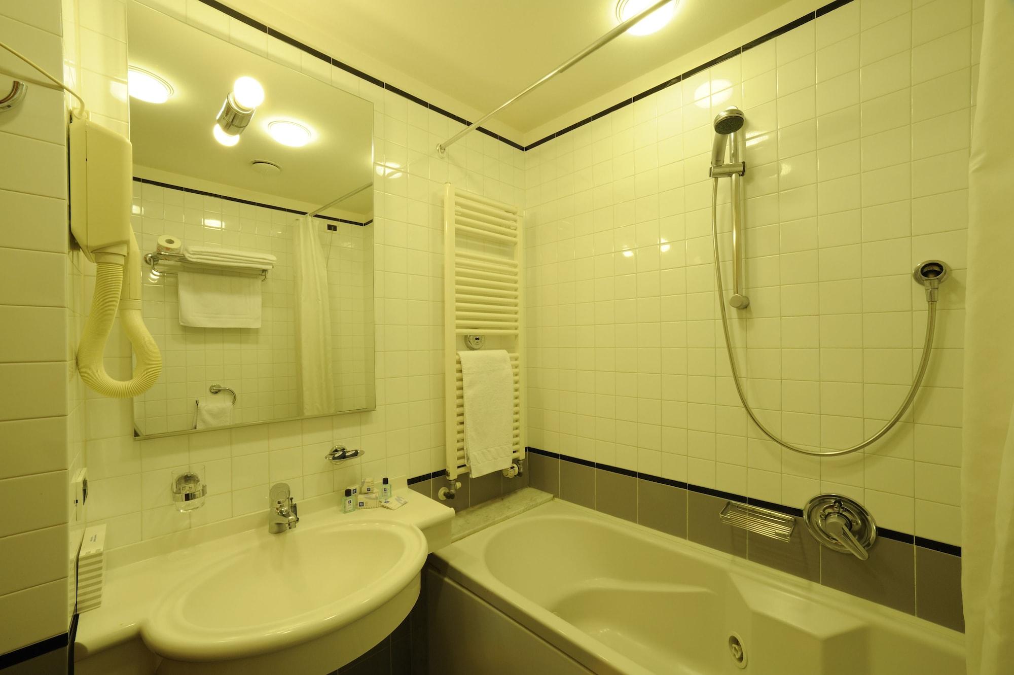 Hotel Le Roi Varazze Esterno foto
