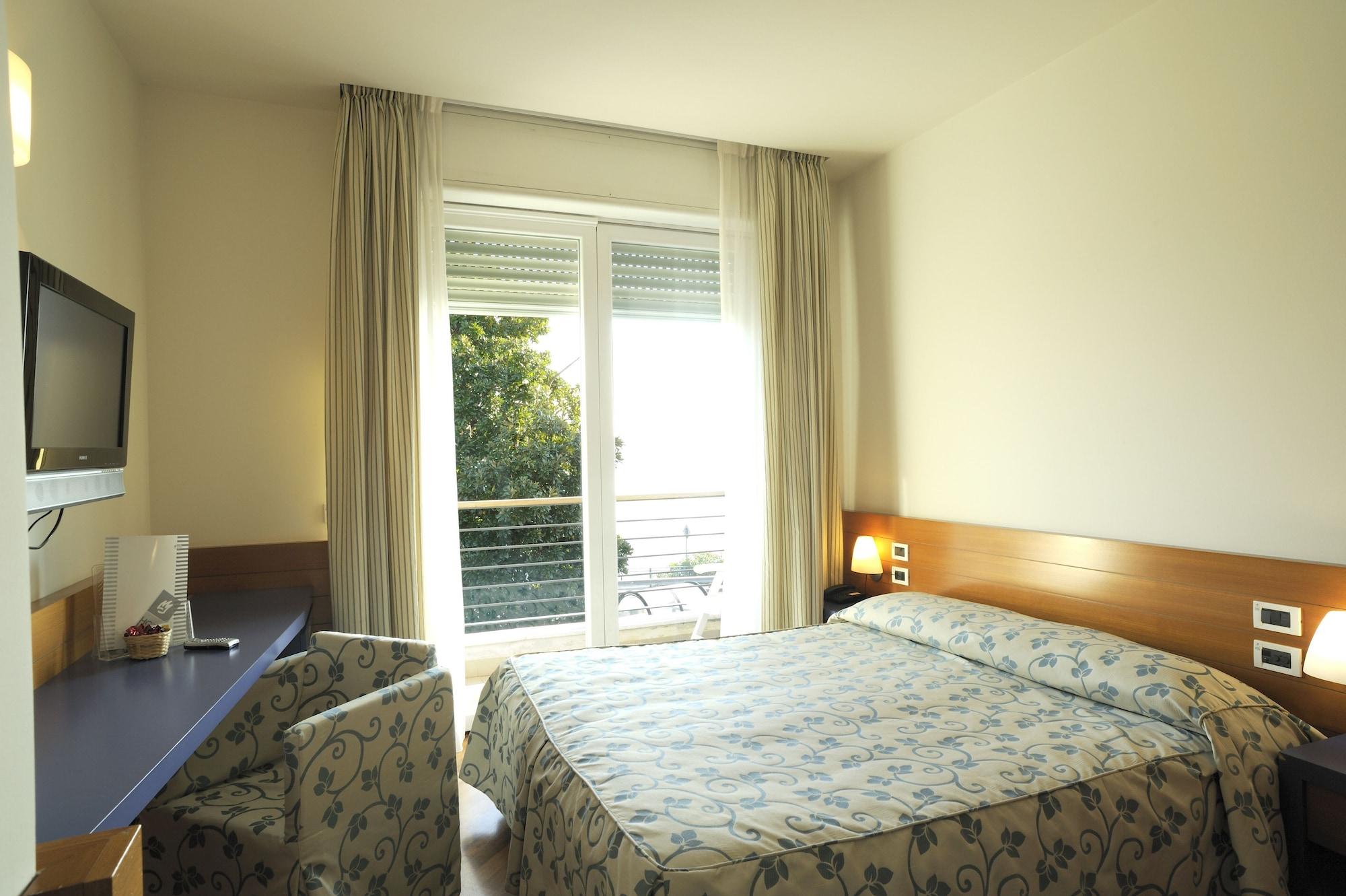 Hotel Le Roi Varazze Esterno foto