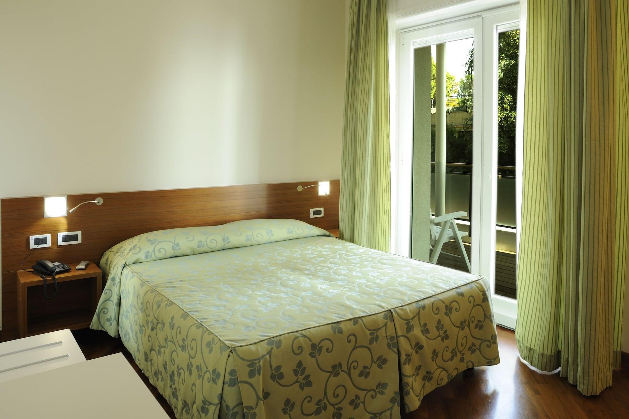 Hotel Le Roi Varazze Esterno foto