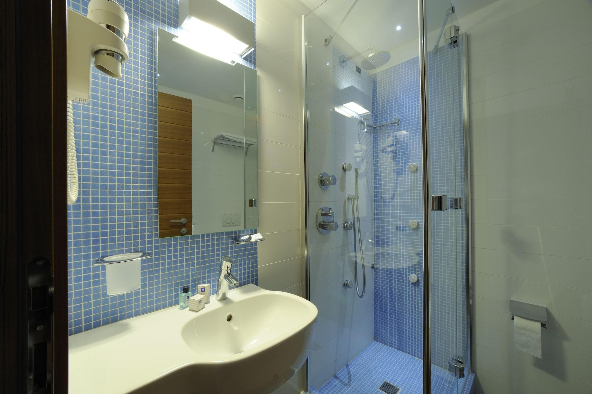 Hotel Le Roi Varazze Esterno foto