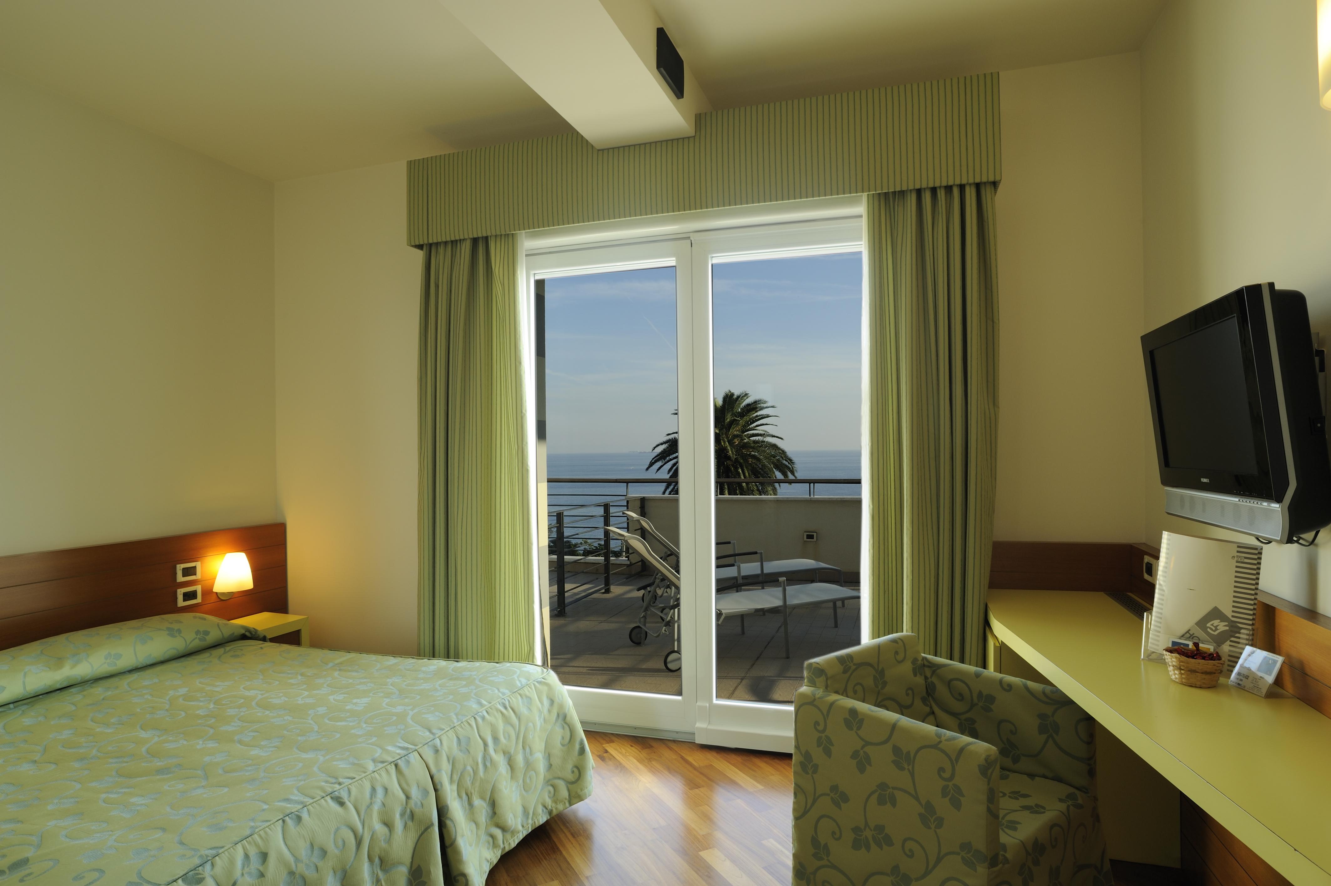 Hotel Le Roi Varazze Esterno foto