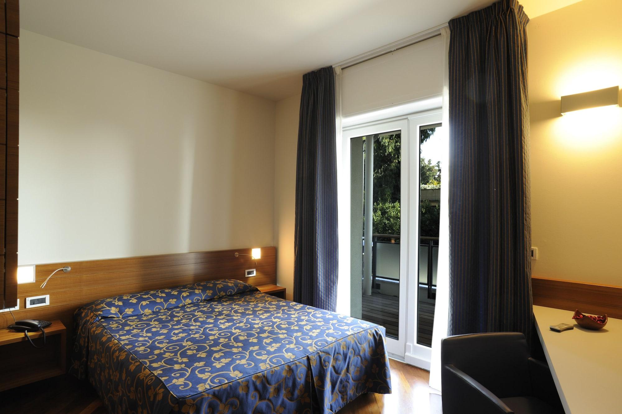 Hotel Le Roi Varazze Esterno foto