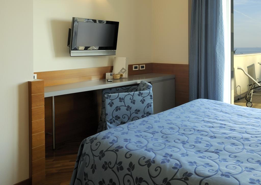 Hotel Le Roi Varazze Esterno foto
