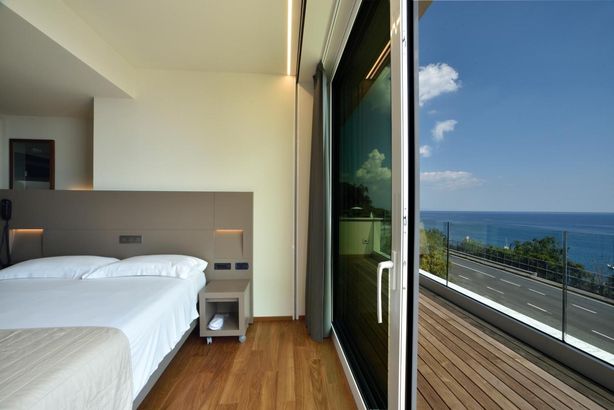 Hotel Le Roi Varazze Esterno foto