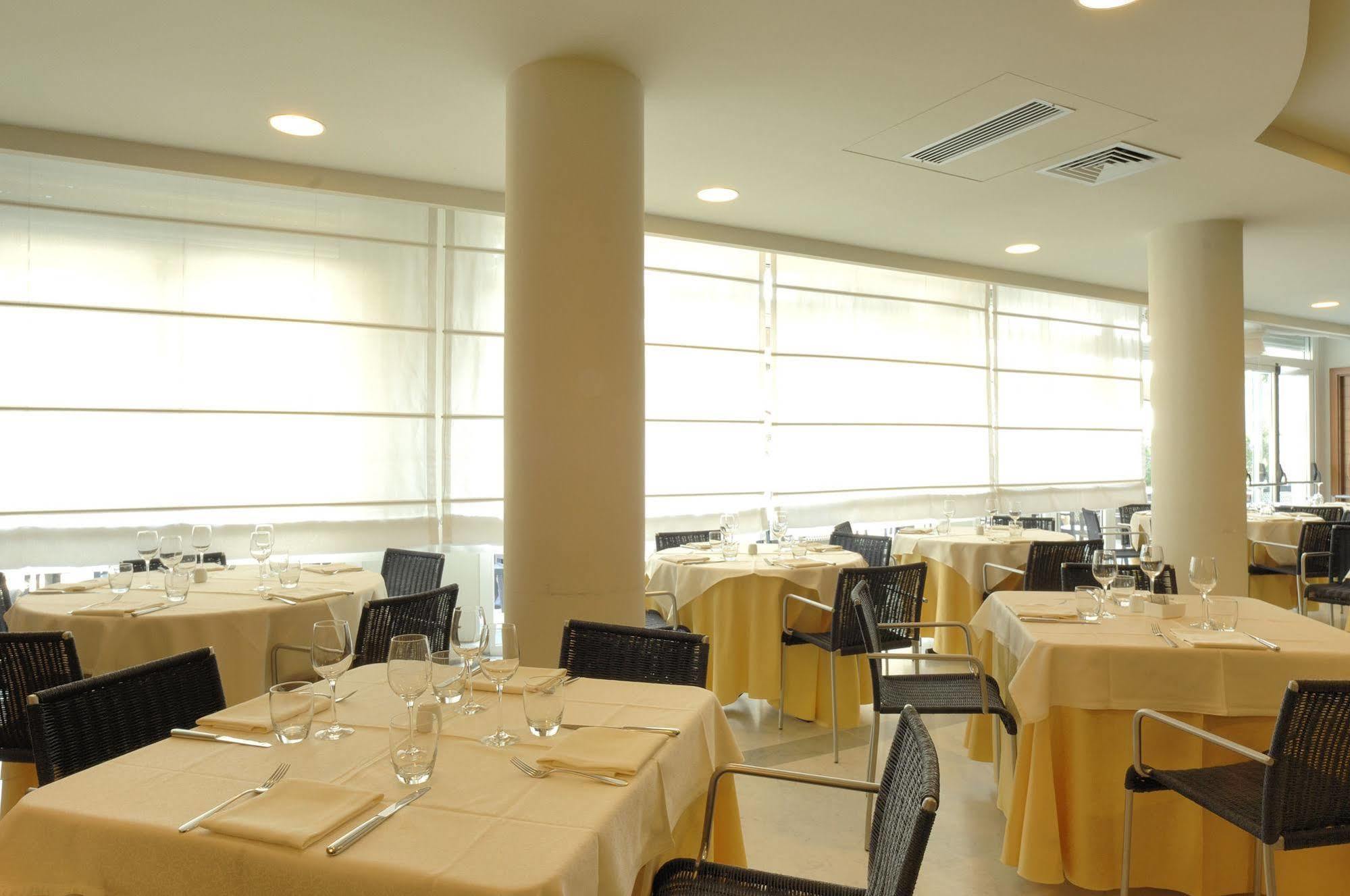 Hotel Le Roi Varazze Esterno foto