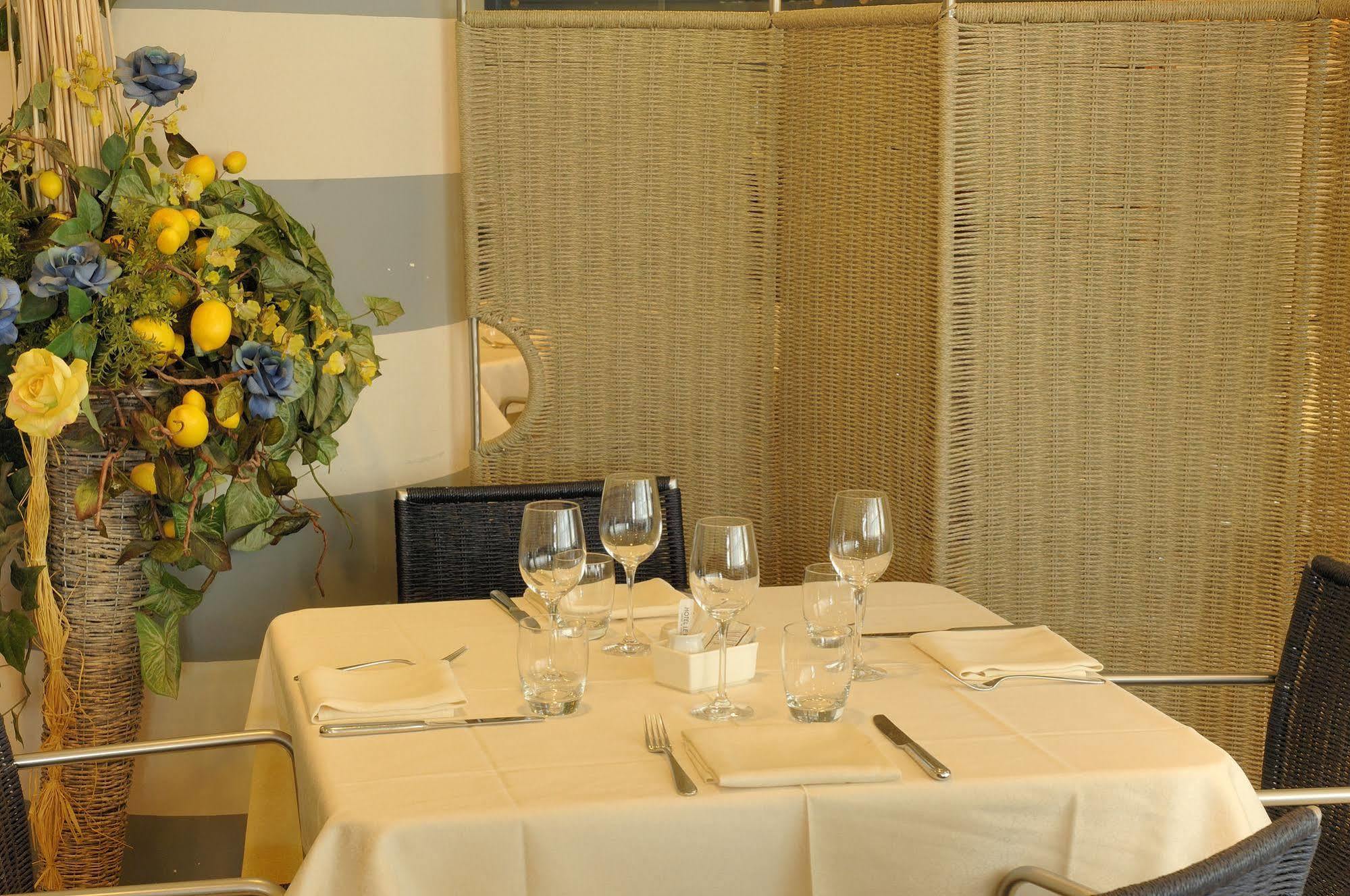 Hotel Le Roi Varazze Esterno foto